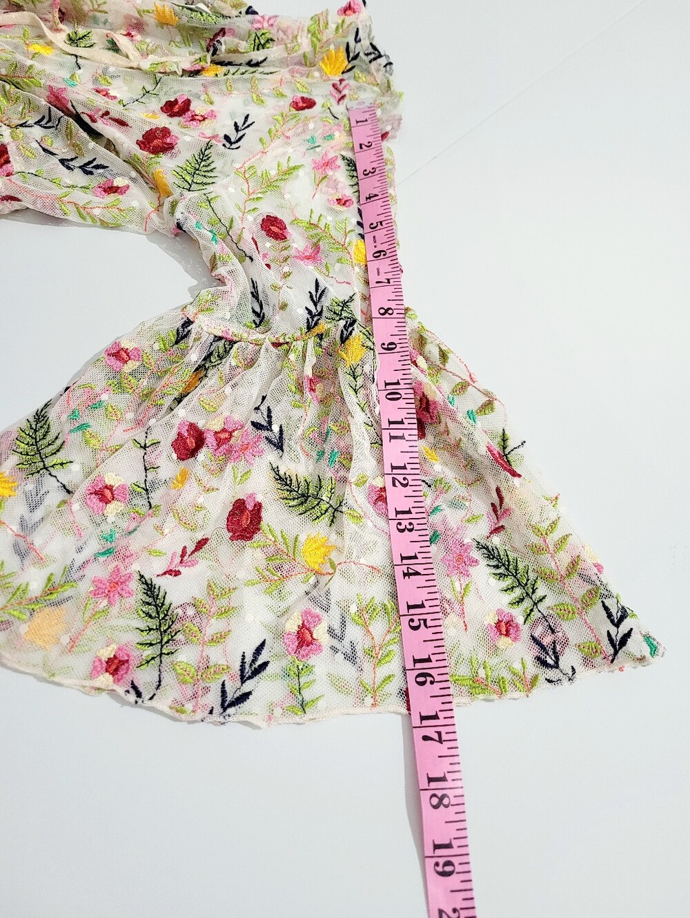 John Mark Size Large Embroidered Floral Sheer Tunic Boho Tassel Tie Bell Sleeve - Picture 12 of 12